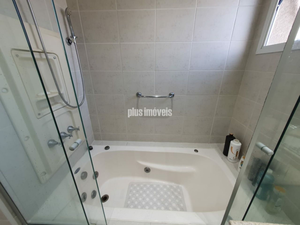 Apartamento à venda com 3 quartos, 170m² - Foto 17