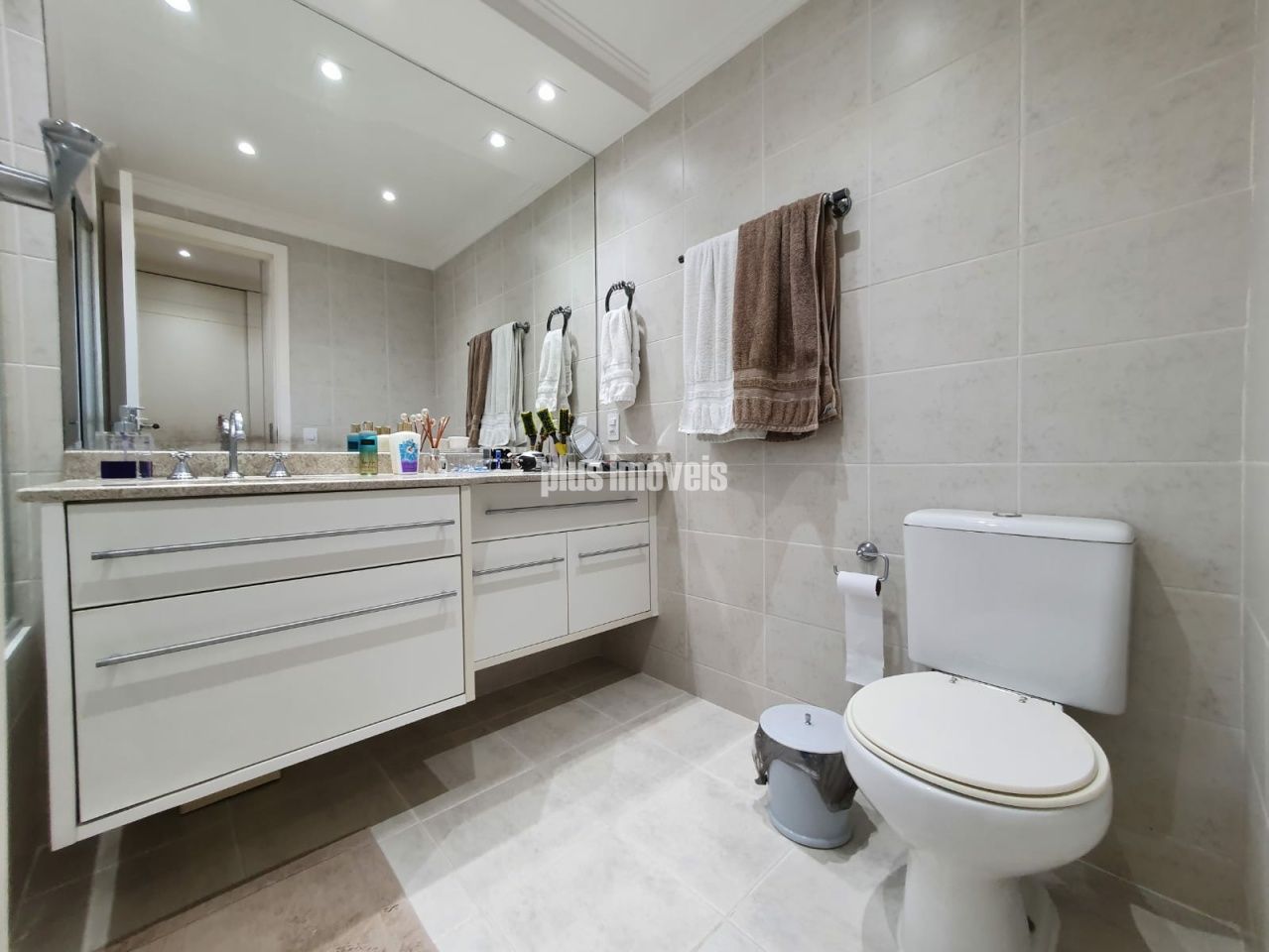 Apartamento à venda com 3 quartos, 170m² - Foto 16