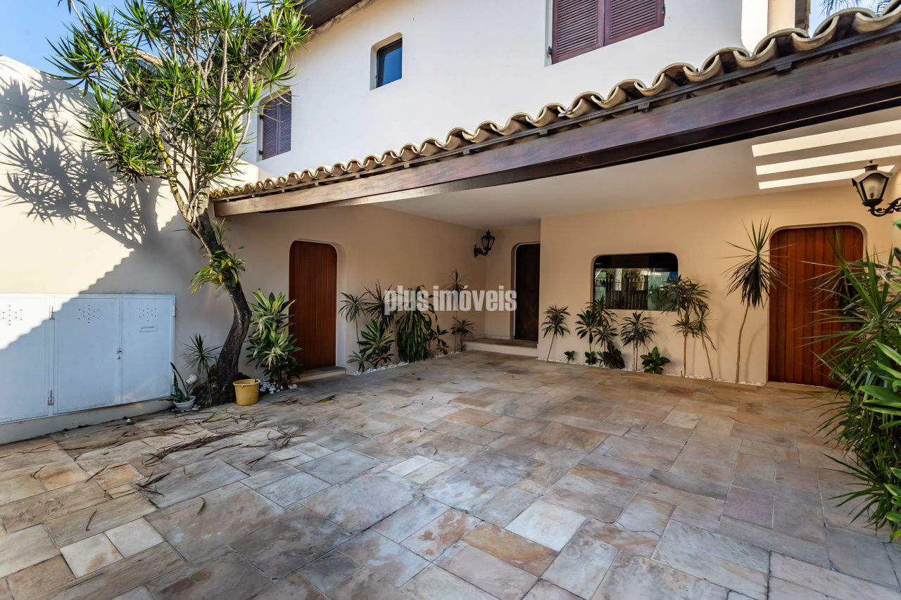 Casa, 3 quartos, 278 m² - Foto 1