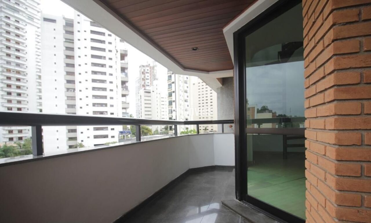 Apartamento à venda com 3 quartos, 210m² - Foto 3