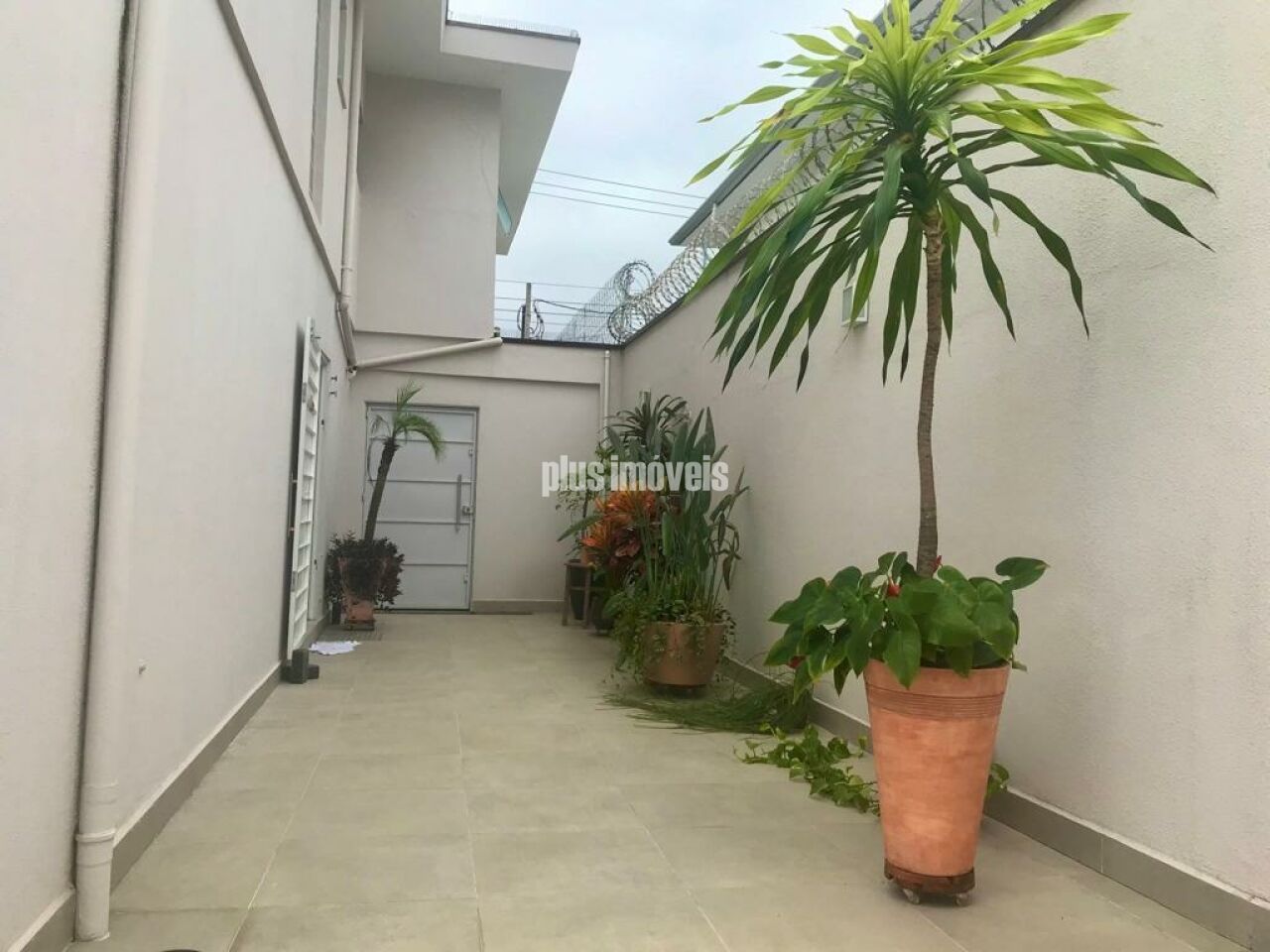 Casa Comercial à venda com 7 quartos, 250m² - Foto 5