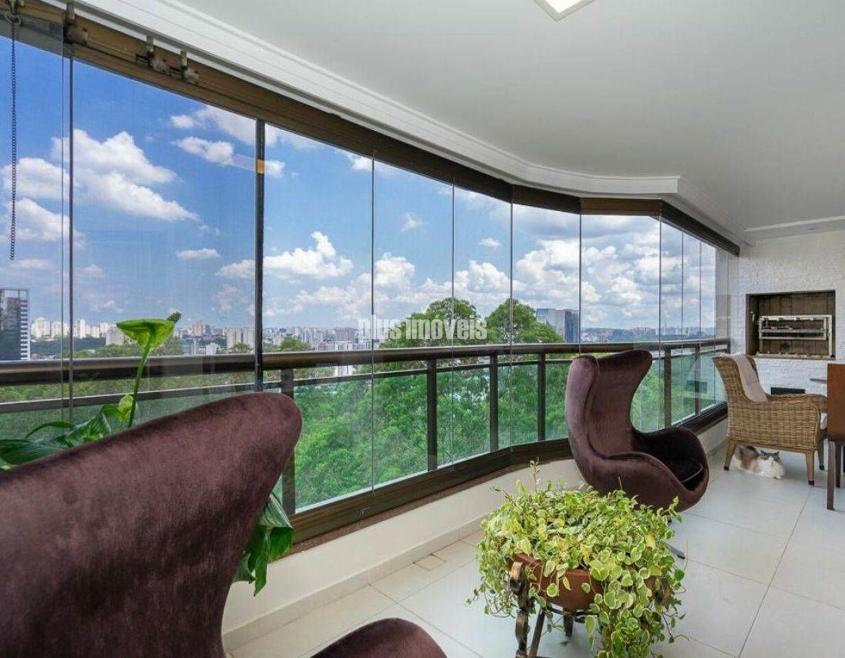 Apartamento à venda com 4 quartos, 226m² - Foto 2