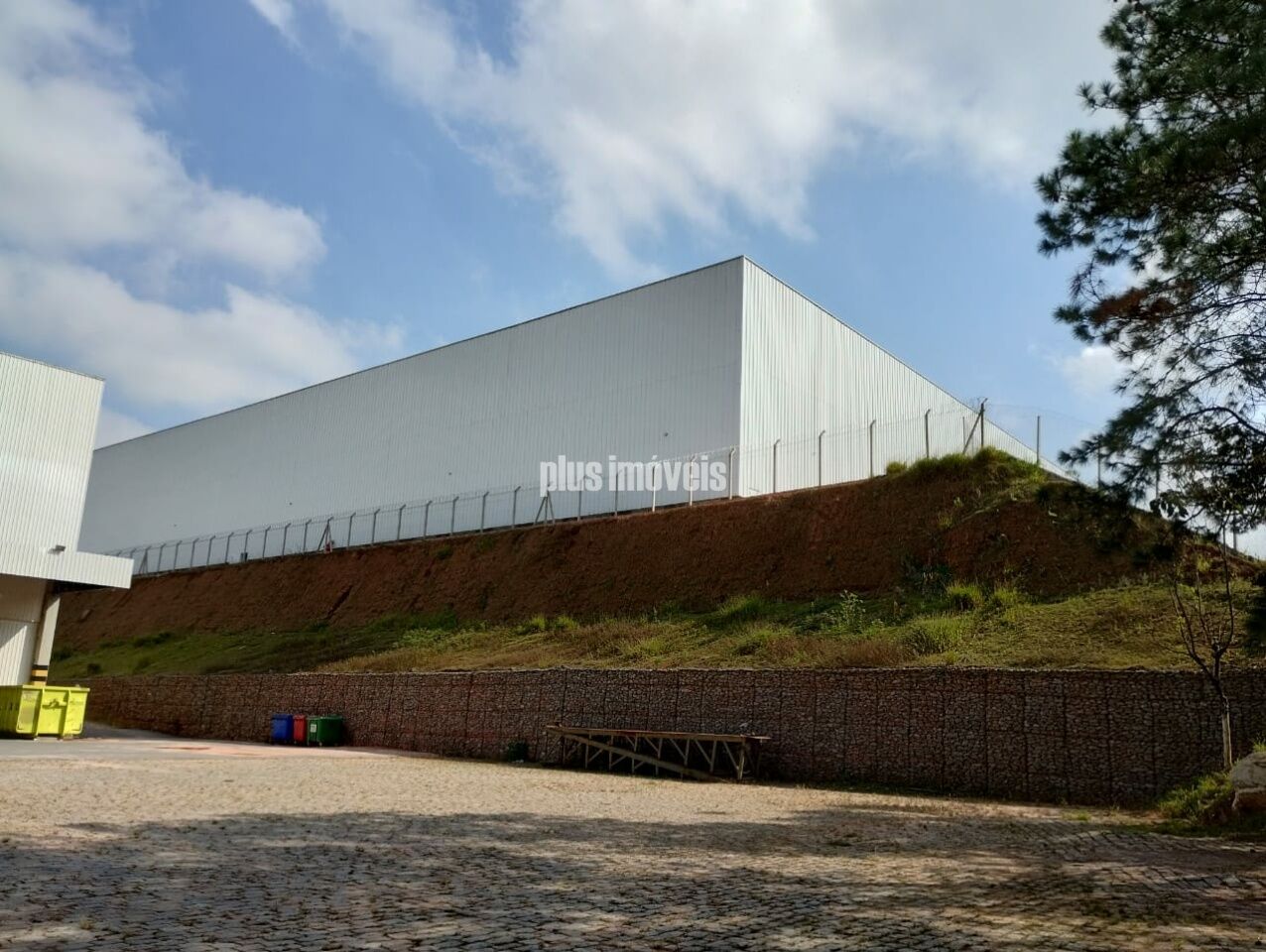 Depósito-Galpão, 11000 m² - Foto 1