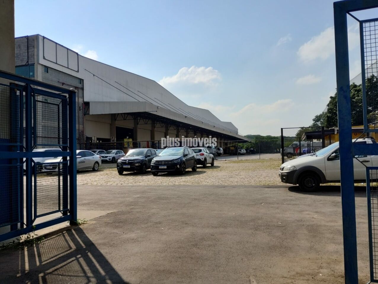 Depósito-Galpão-Armazém à venda, 12800m² - Foto 1
