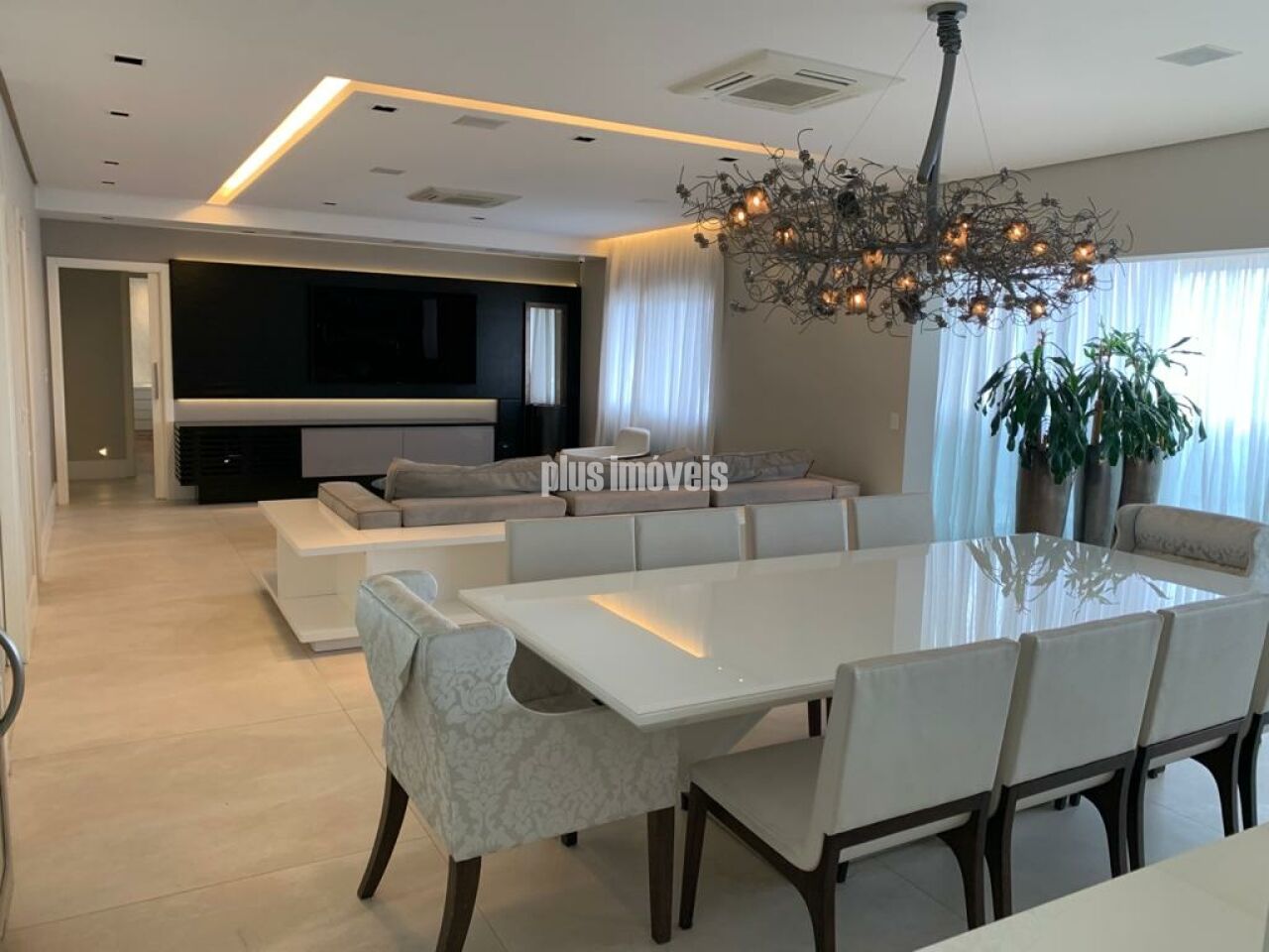 Apartamento, 3 quartos, 237 m² - Foto 2