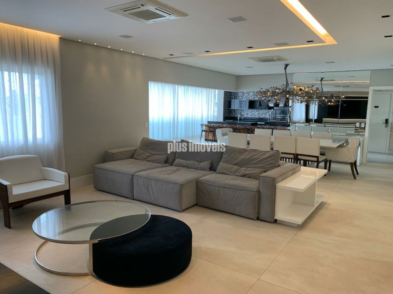 Apartamento, 3 quartos, 237 m² - Foto 1