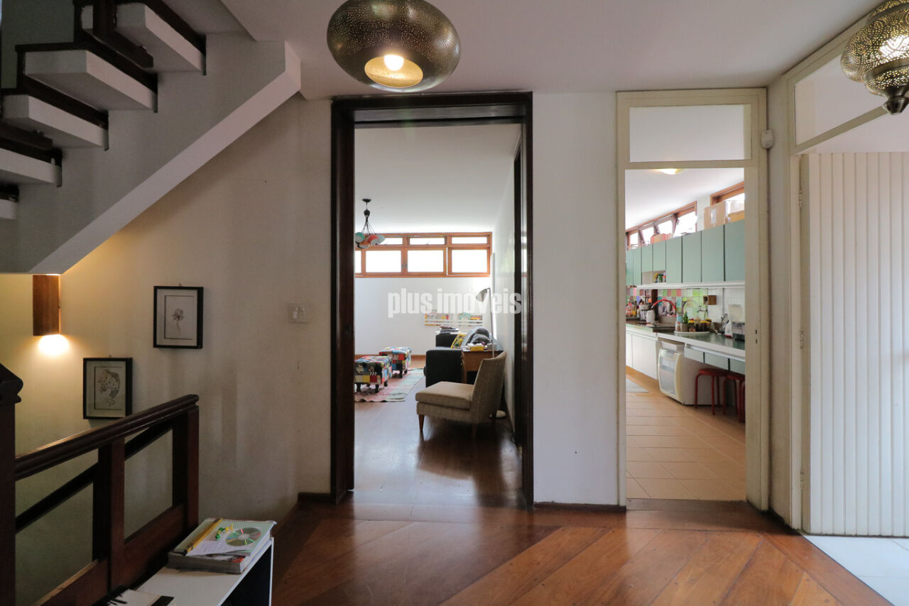 Casa à venda com 3 quartos, 320m² - Foto 7