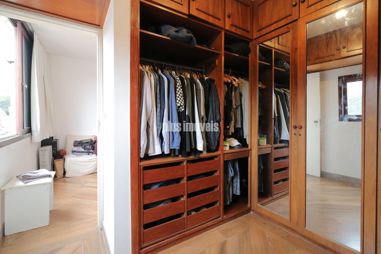 Casa à venda com 3 quartos, 320m² - Foto 16