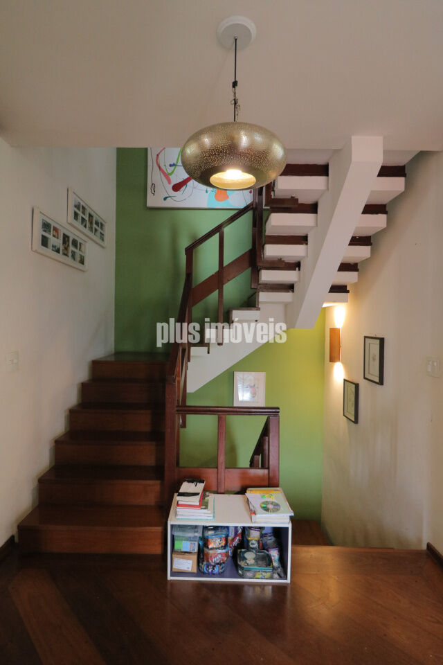 Casa à venda com 3 quartos, 320m² - Foto 13
