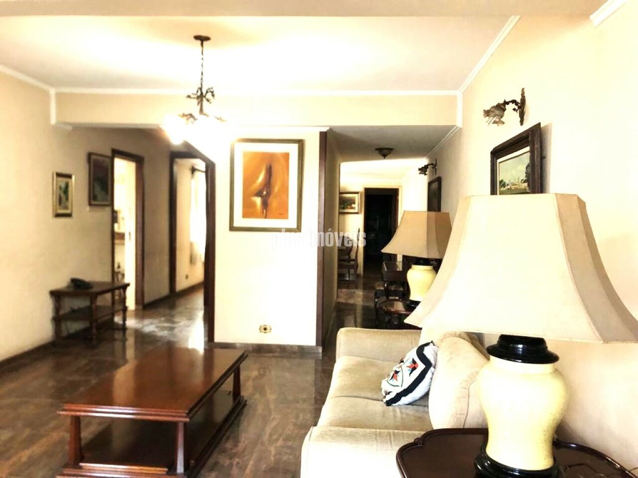 Casa, 5 quartos, 330 m² - Foto 1