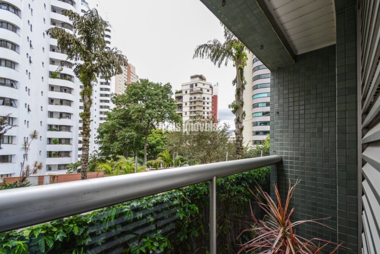 Apartamento à venda com 3 quartos, 133m² - Foto 17