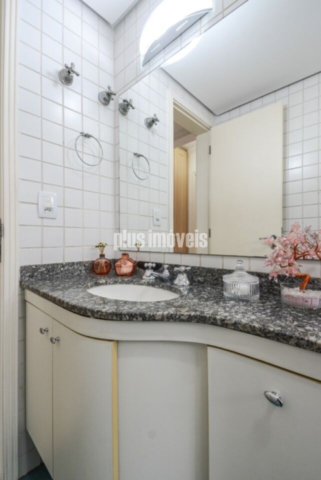Apartamento à venda com 3 quartos, 133m² - Foto 23