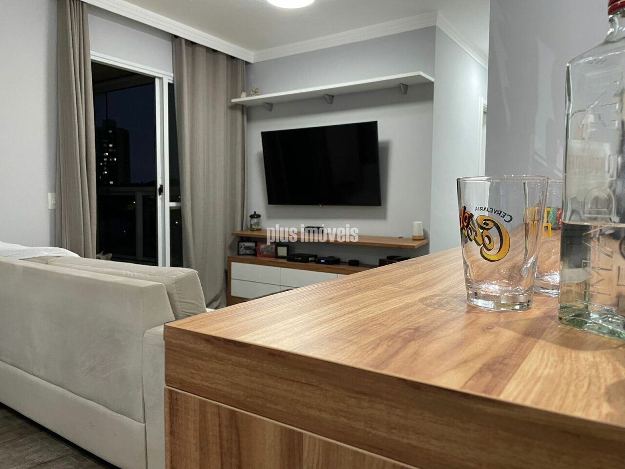Apartamento à venda com 3 quartos, 67m² - Foto 1