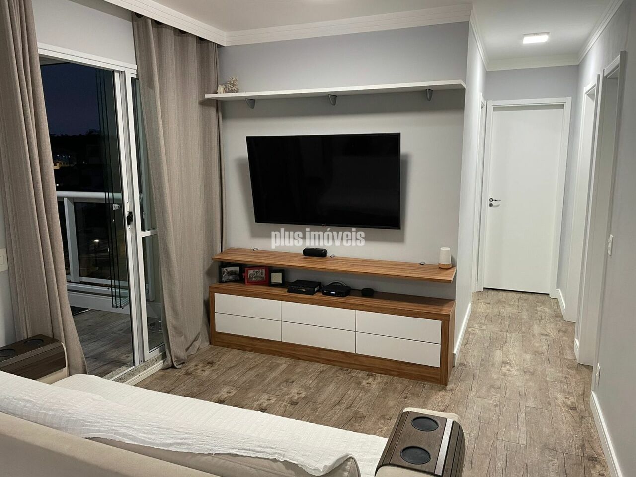 Apartamento à venda com 3 quartos, 67m² - Foto 2
