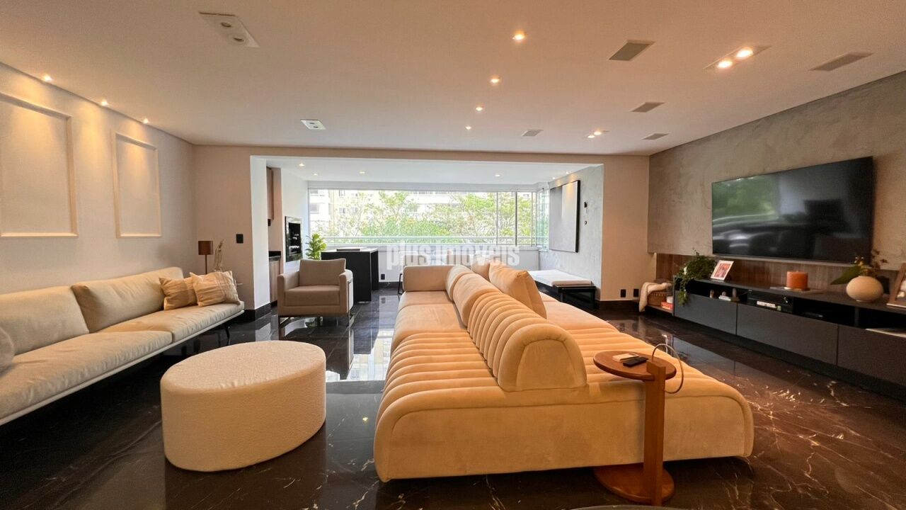 Apartamento, 3 quartos, 141 m² - Foto 1