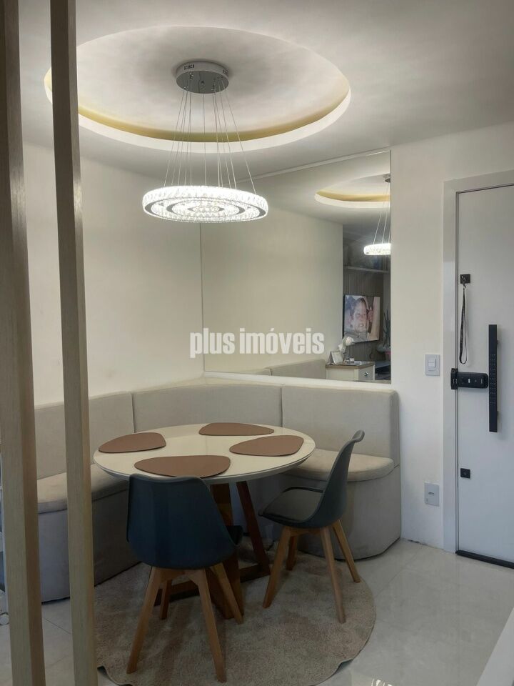 Apartamento à venda com 2 quartos, 42m² - Foto 4