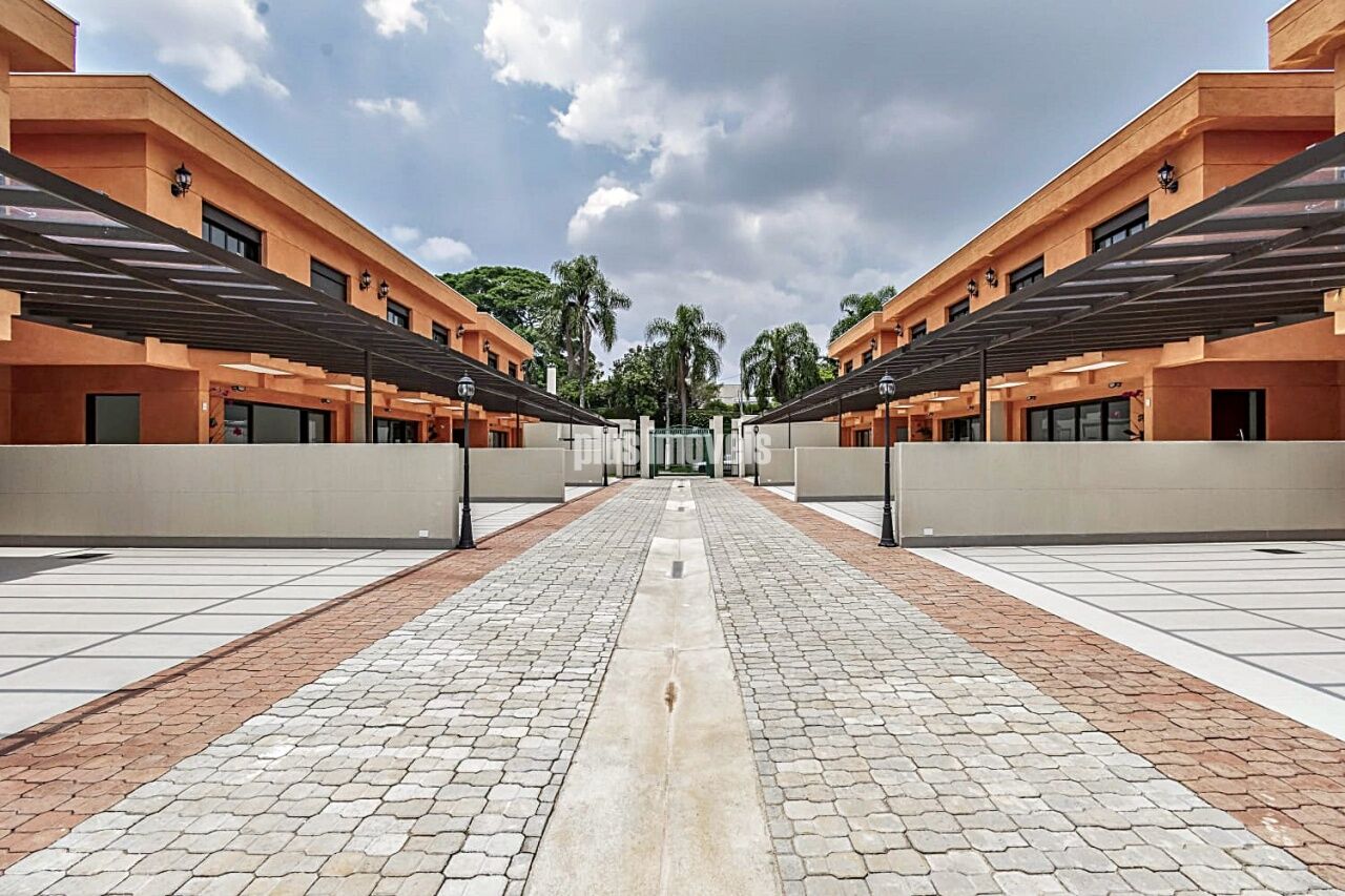 Casa de Condomínio, 4 quartos - Foto 1