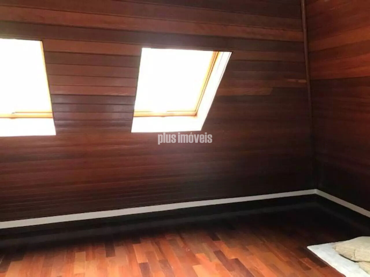 Casa de Vila à venda com 4 quartos, 614m² - Foto 26