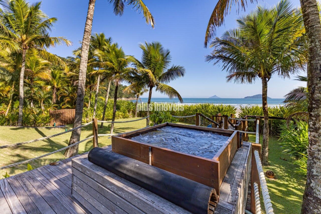 Casa de Condomínio à venda com 7 quartos, 471m² - Foto 2