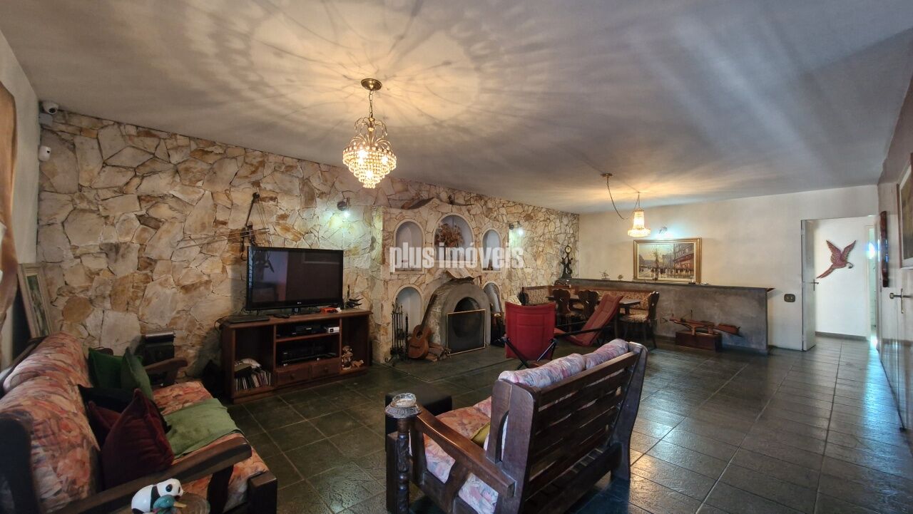 Casa à venda com 3 quartos, 360m² - Foto 2