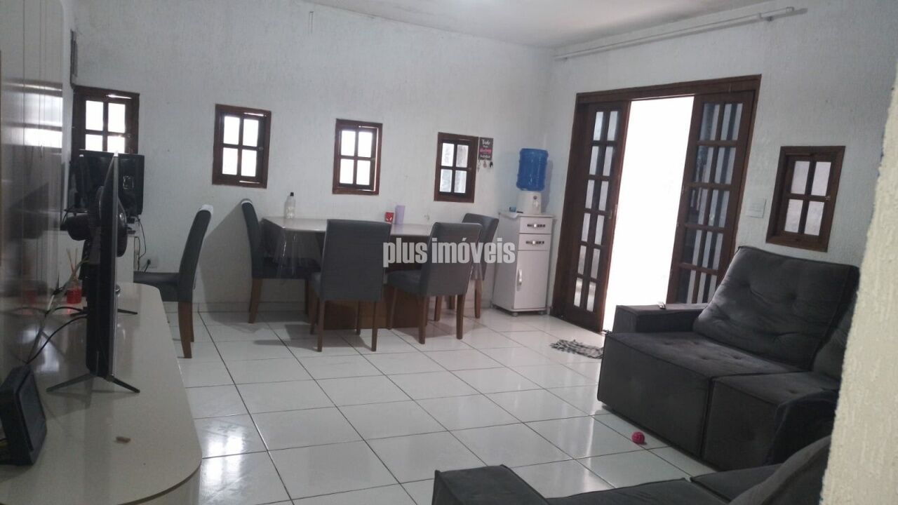 Casa, 3 quartos, 180 m² - Foto 1