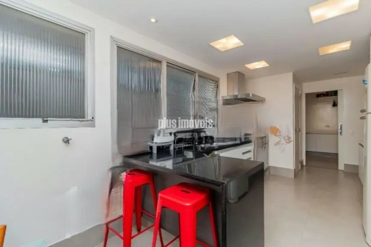 Apartamento à venda com 3 quartos, 207m² - Foto 7