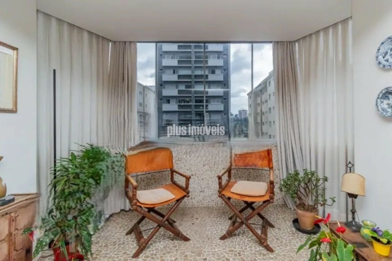 Apartamento à venda com 3 quartos, 207m² - Foto 4