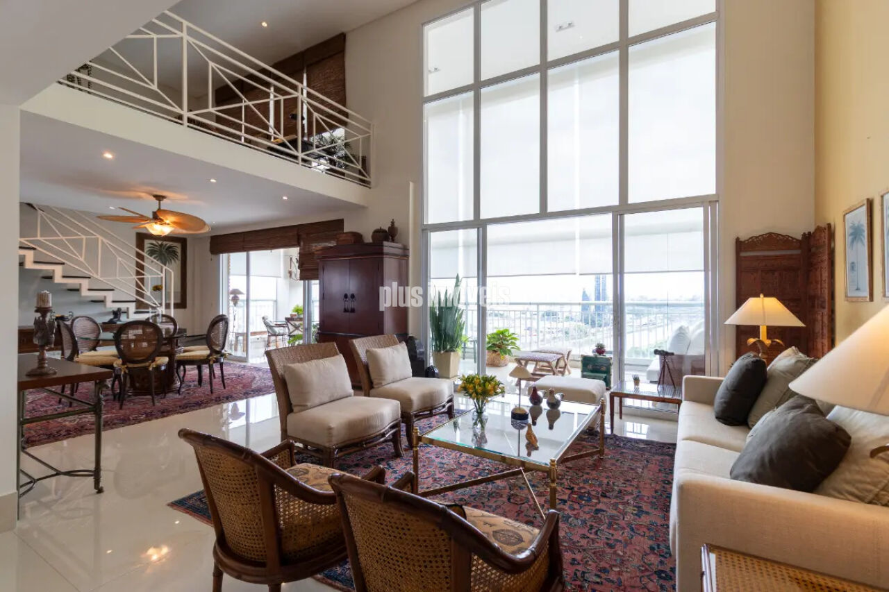 Apartamento à venda com 3 quartos, 251m² - Foto 1