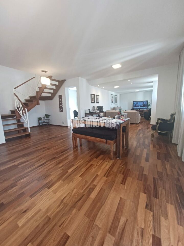 Apartamento, 3 quartos, 217 m² - Foto 1