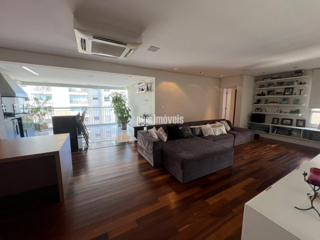 Apartamento, 3 quartos, 168 m² - Foto 1