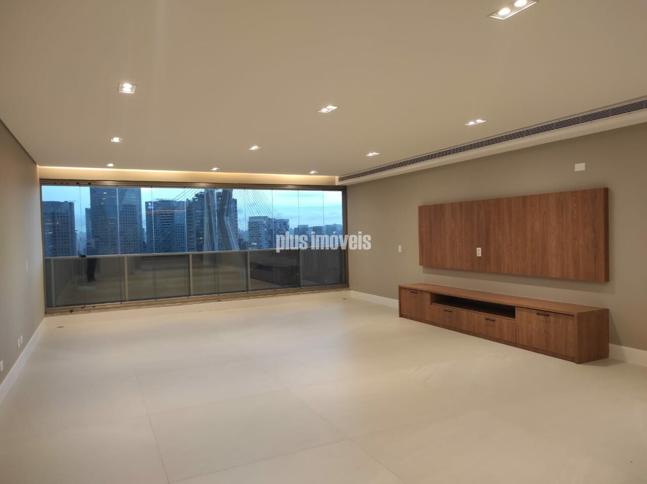 Apartamento, 4 quartos, 212 m² - Foto 1