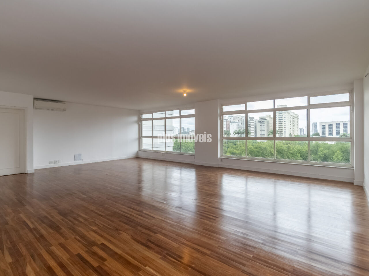 Apartamento, 3 quartos, 234 m² - Foto 1