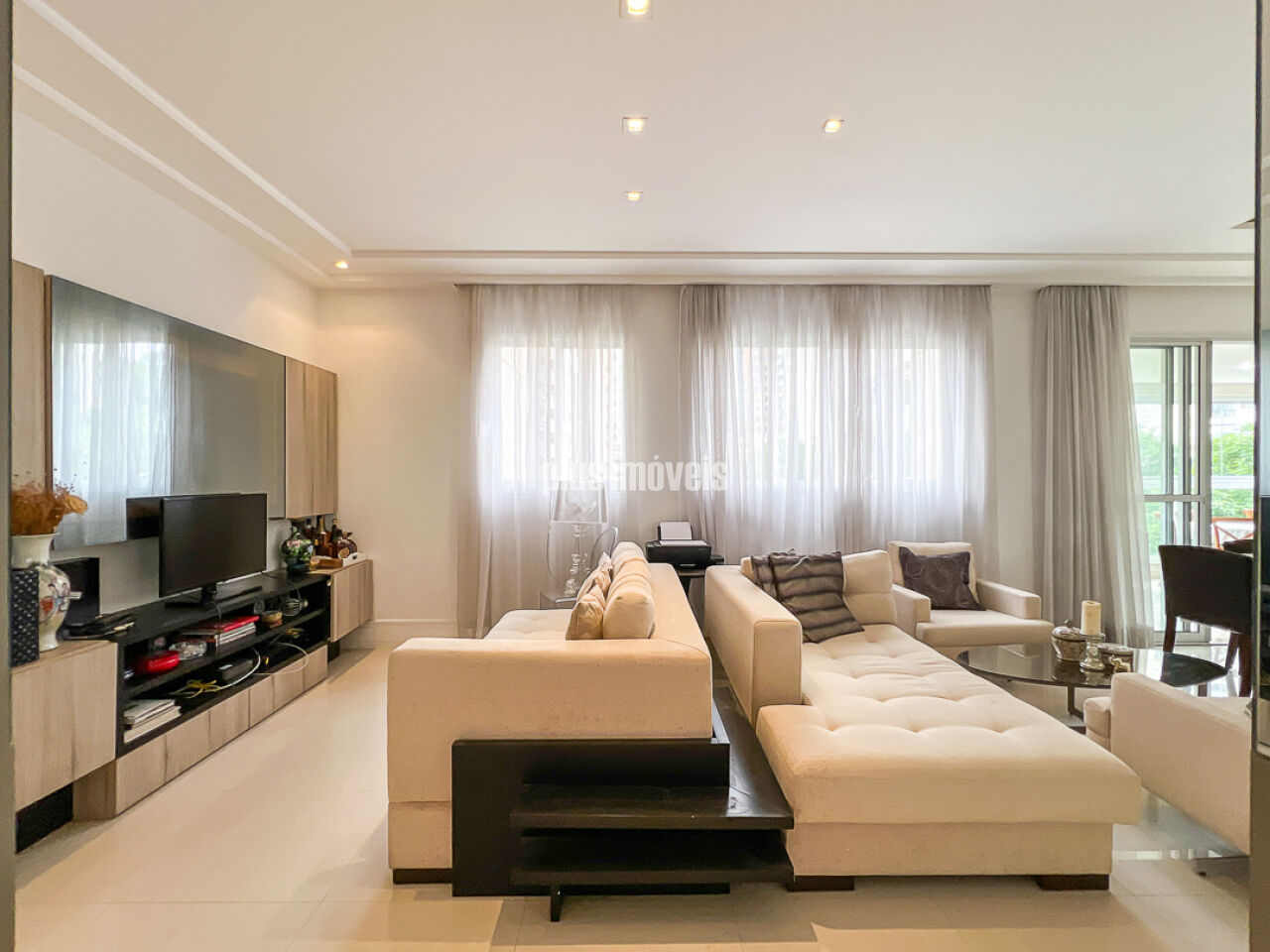 Apartamento, 3 quartos, 137 m² - Foto 1