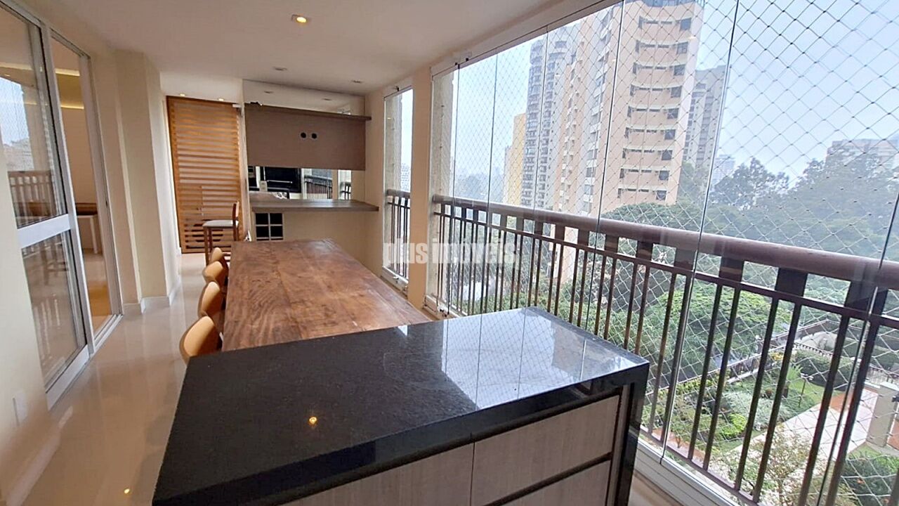 Apartamento, 3 quartos, 131 m² - Foto 1