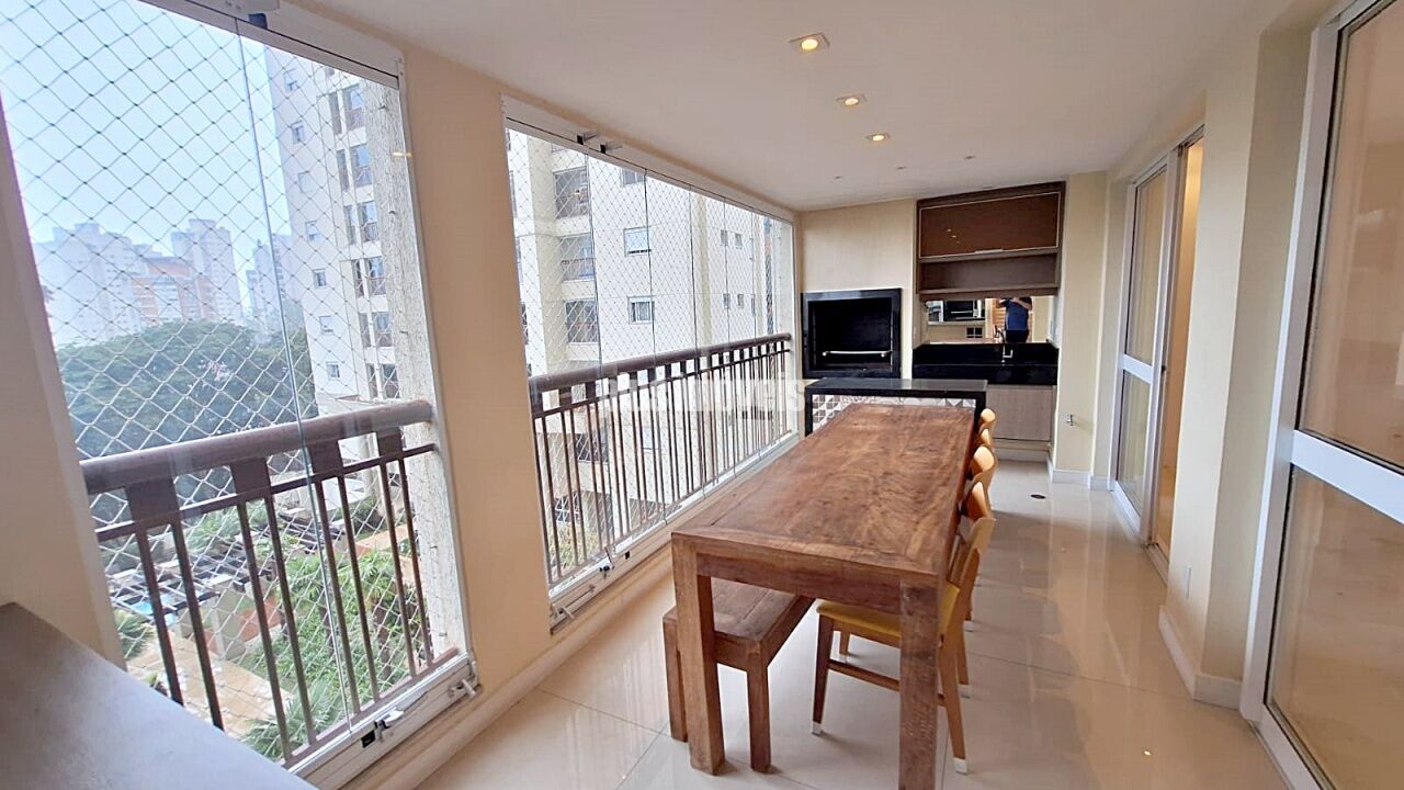 Apartamento, 3 quartos, 131 m² - Foto 2