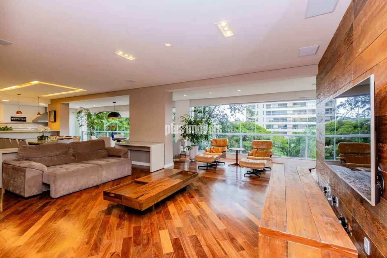 Apartamento, 3 quartos, 242 m² - Foto 1