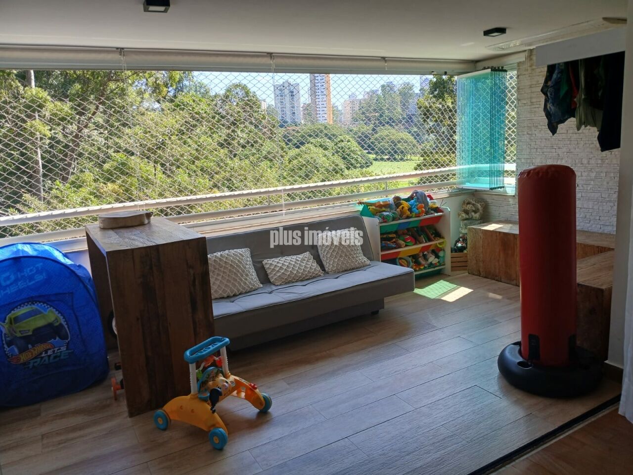 Apartamento, 3 quartos, 140 m² - Foto 1