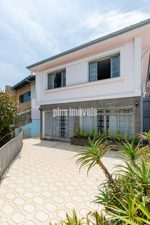 Casa, 3 quartos, 232 m² - Foto 1