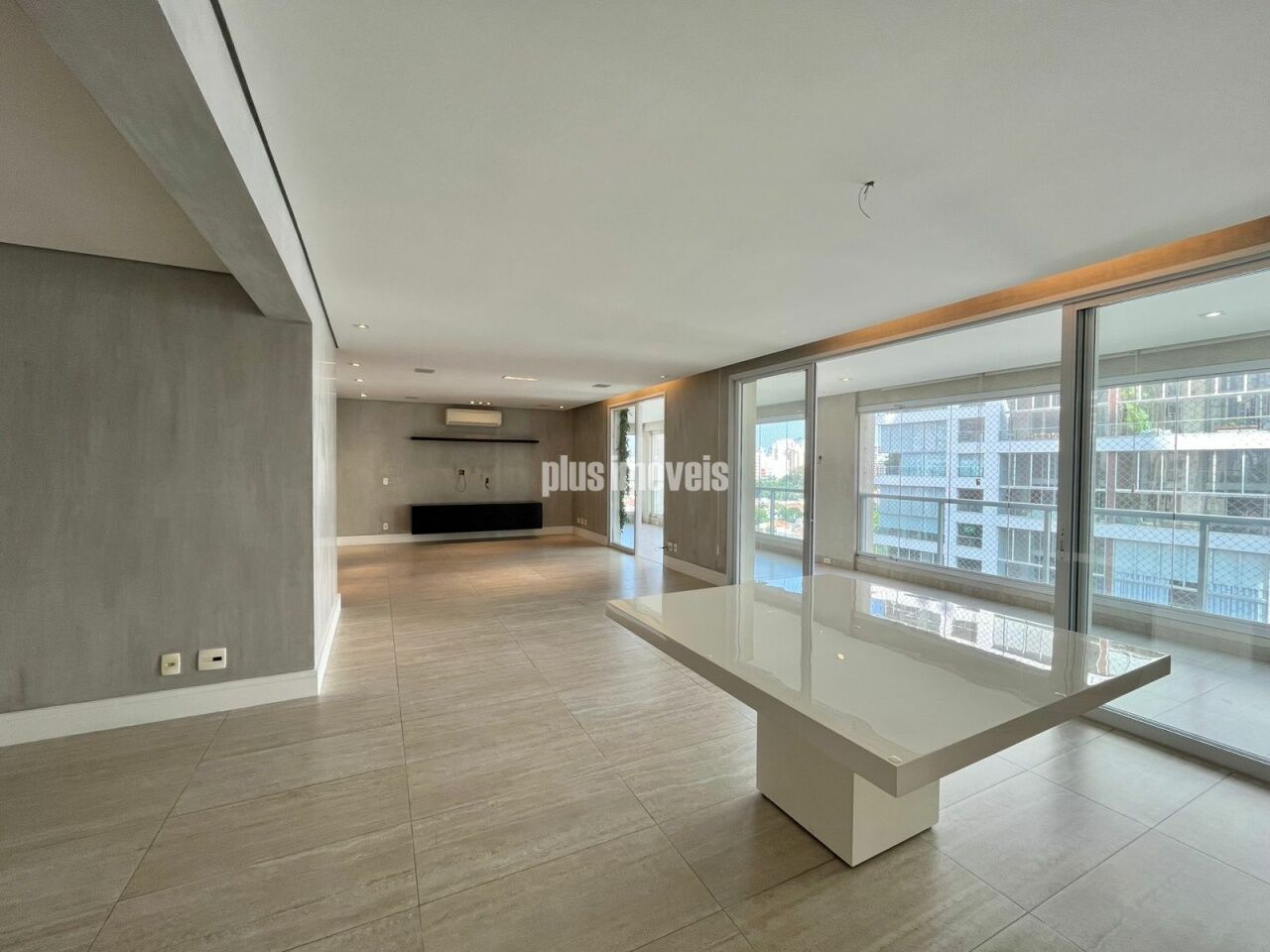 Apartamento, 4 quartos, 233 m² - Foto 1