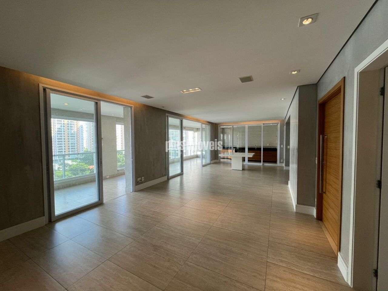 Apartamento, 4 quartos, 233 m² - Foto 2