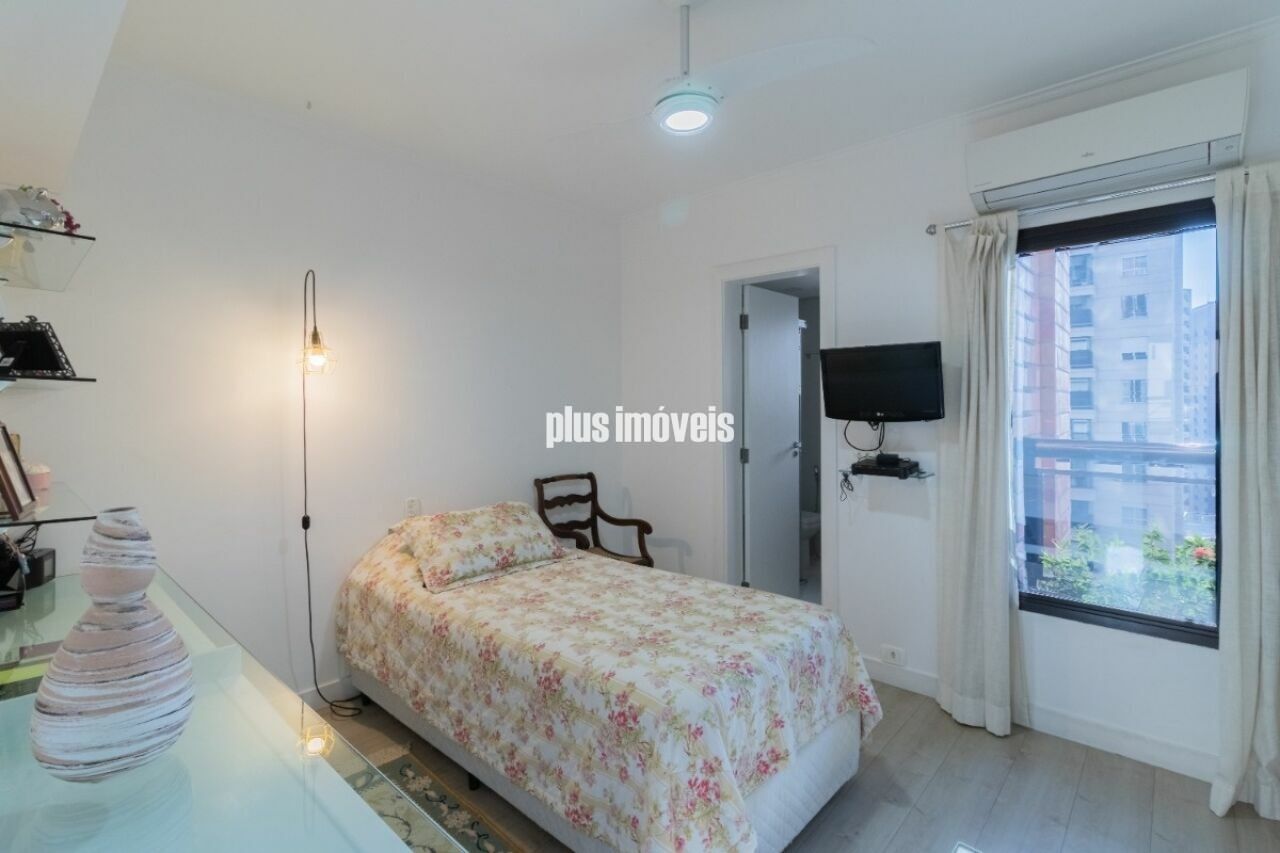 Apartamento, 4 quartos, 250 m² - Foto 14