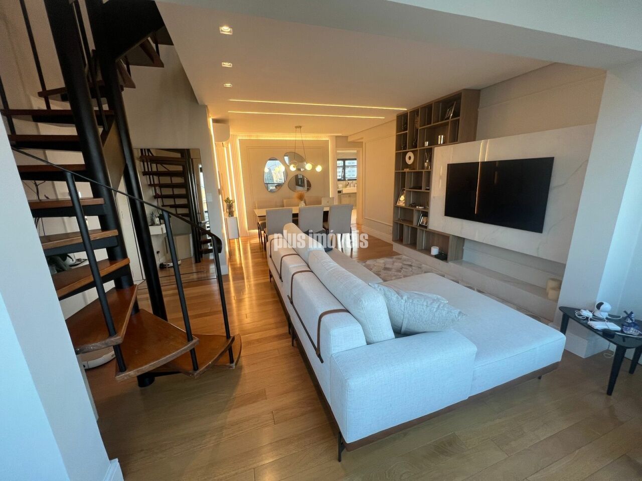Apartamento, 3 quartos, 190 m² - Foto 1