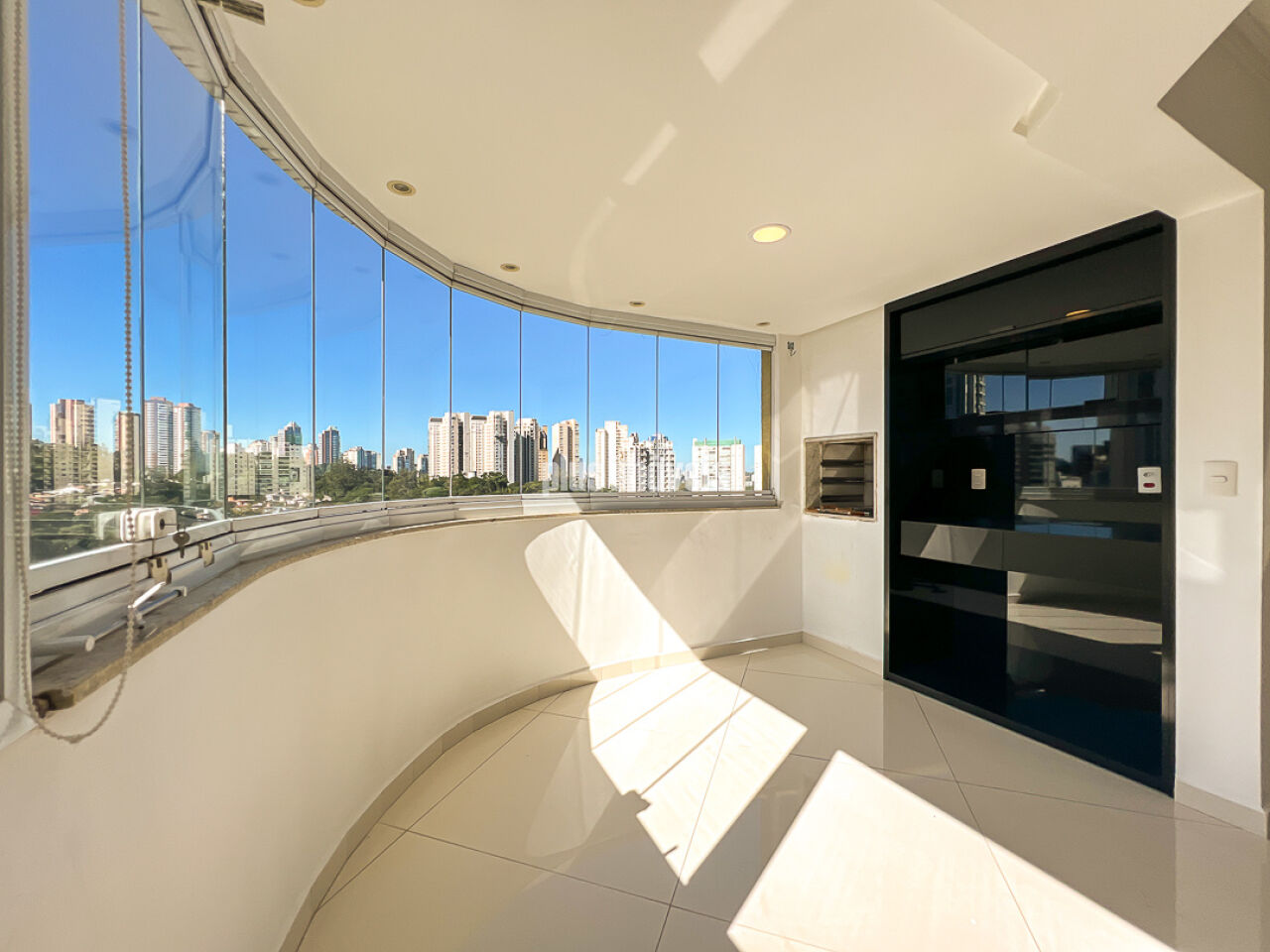 Apartamento, 2 quartos, 116 m² - Foto 1