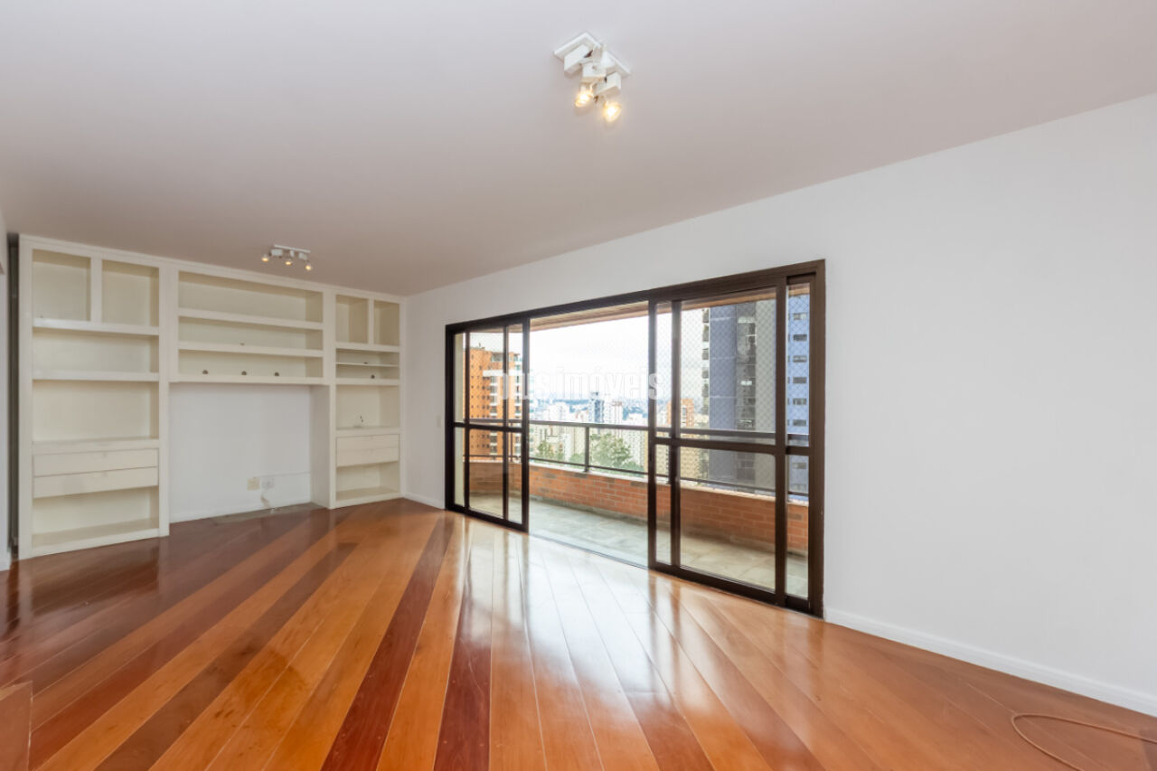 Apartamento, 3 quartos, 213 m² - Foto 1