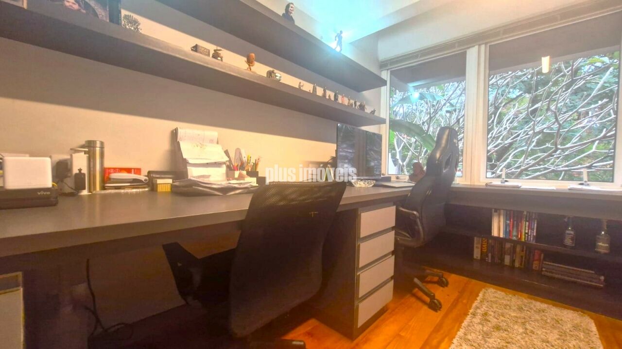 Casa, 4 quartos, 340 m² - Foto 22