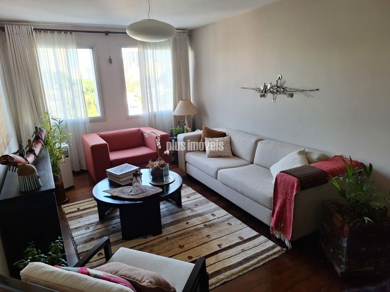 Apartamento, 3 quartos, 140 m² - Foto 1