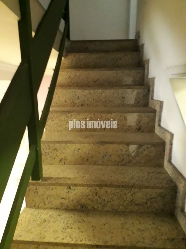 Casa Comercial à venda com 1 quarto, 190m² - Foto 6