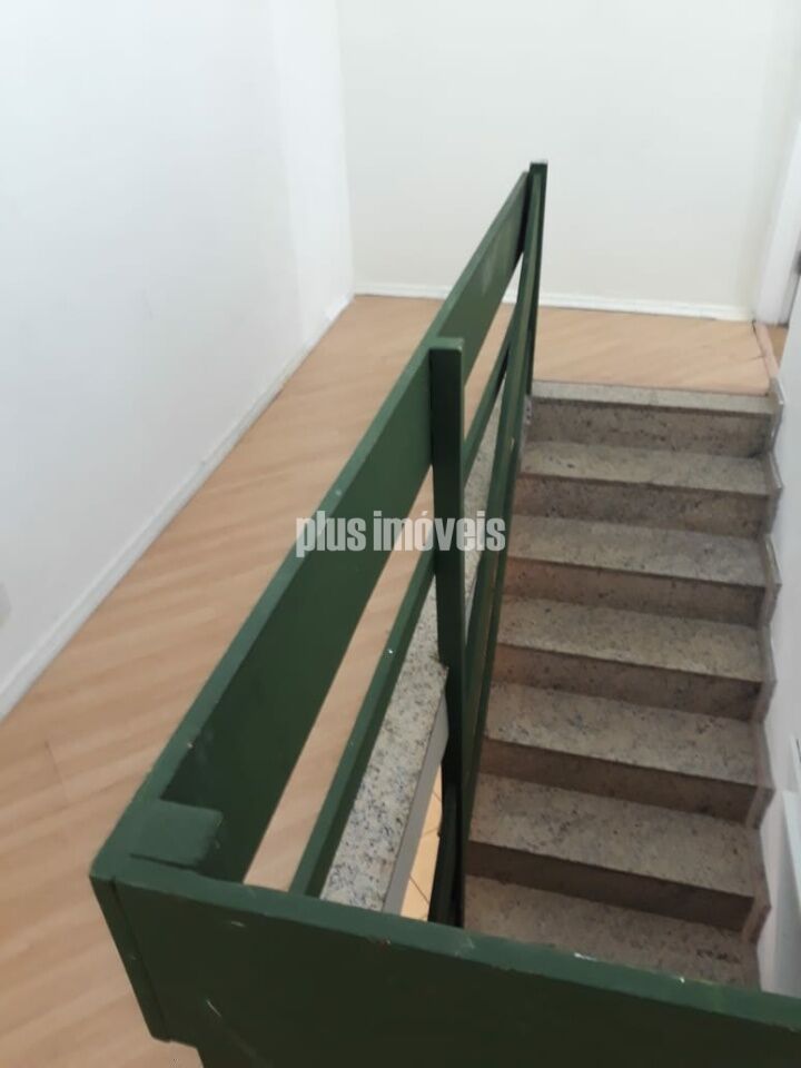 Casa Comercial à venda com 1 quarto, 190m² - Foto 11