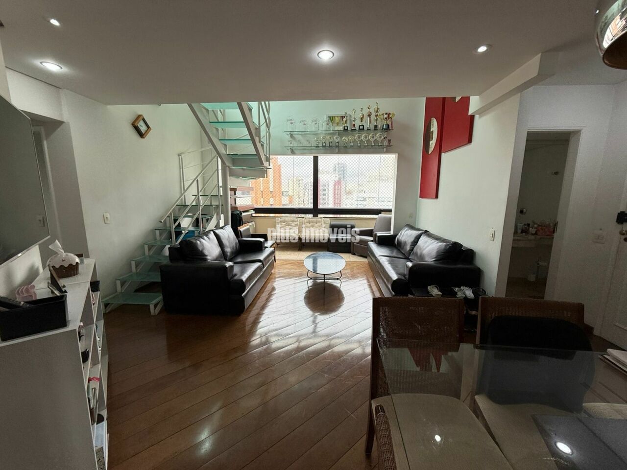 Apartamento, 3 quartos, 240 m² - Foto 1