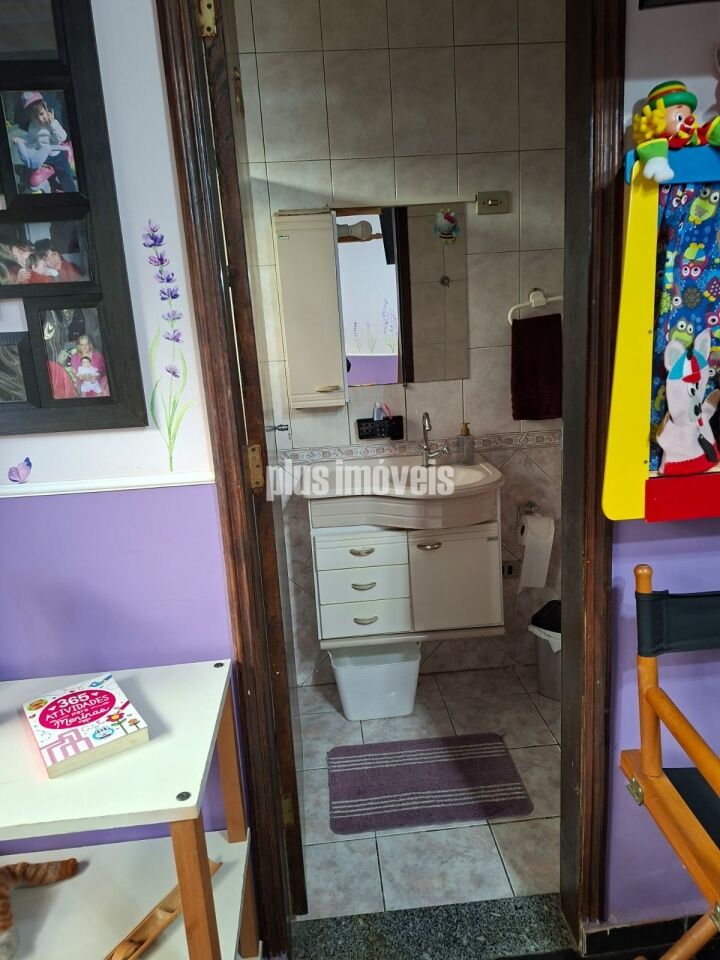 Casa, 3 quartos, 250 m² - Foto 14